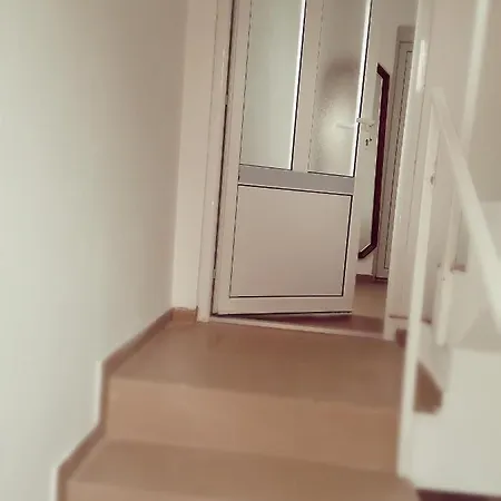 Banjica 1 Apartment *